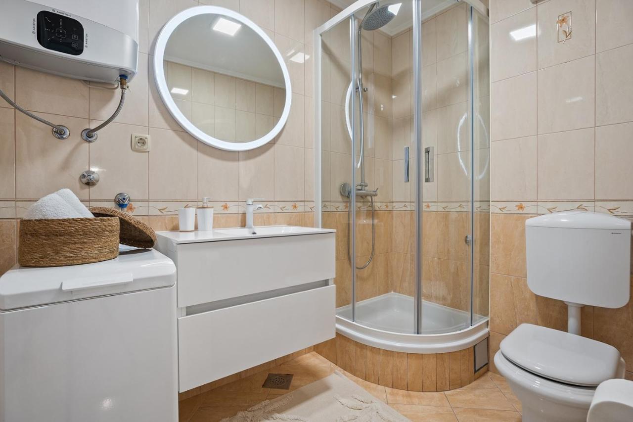 Villa Lux Промайна Екстер'єр фото